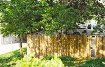 reinholtfence.jpg